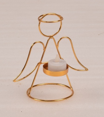 Iron Tringle Candle Holder With Gold