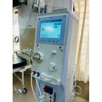 Dialyzer Machine