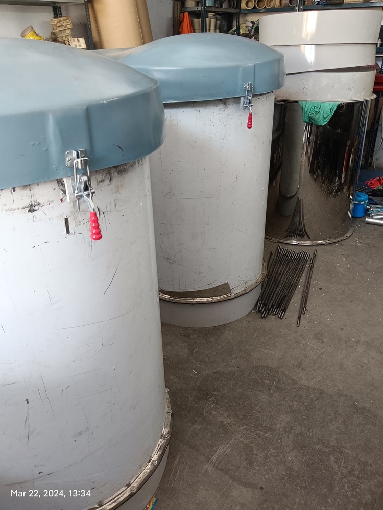 Vibratory type dust collector filter