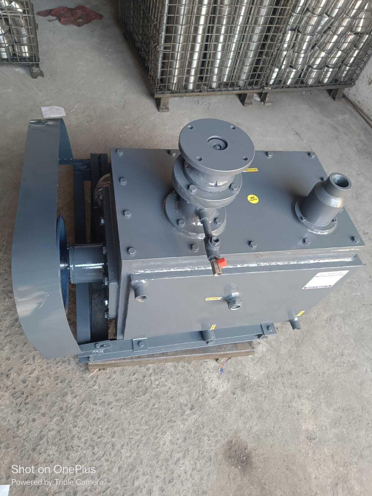 Vacuum Pump for Plastic Industry