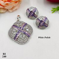 New Invisible Designer Locket Set