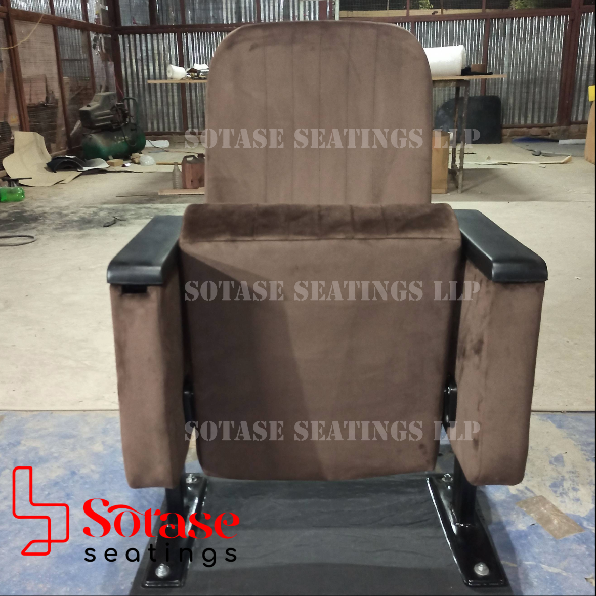 Sotase Auditorium Tip-Chair With Writing Pad