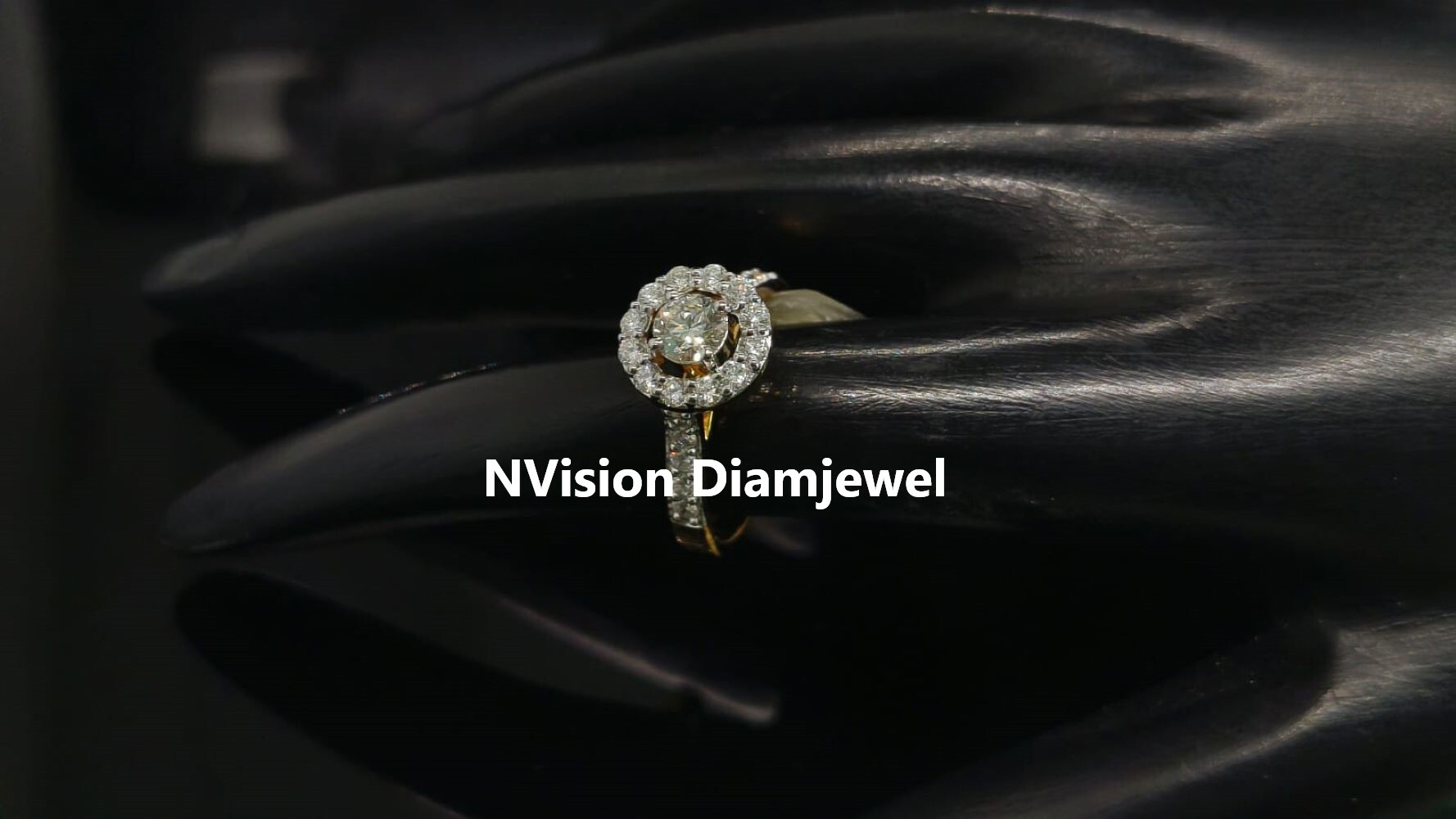 Natural Diamond Solitaire Pop up Halo Ring
