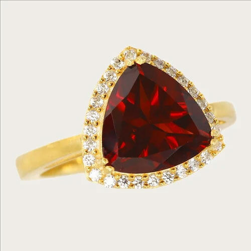 Ladies Garnet Sterling Silver 925 Ring Gender: Women