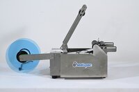 Semi Automatic Round Bottle Labeling Machine - Automatic Grade: Semi-automatic