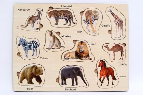 WOODEN ANIMALS SHAPES PUZZLE