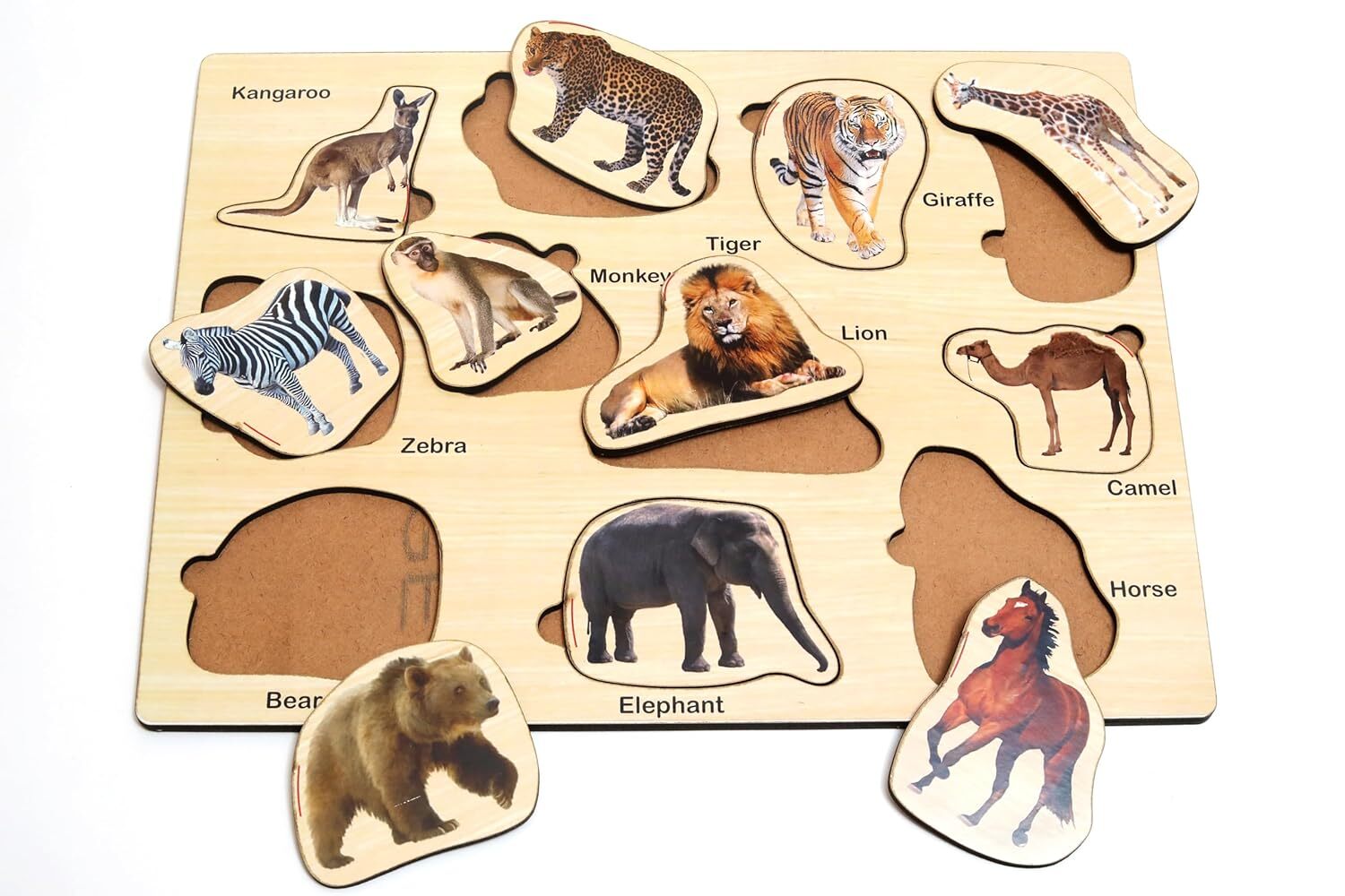 WOODEN ANIMALS SHAPES PUZZLE