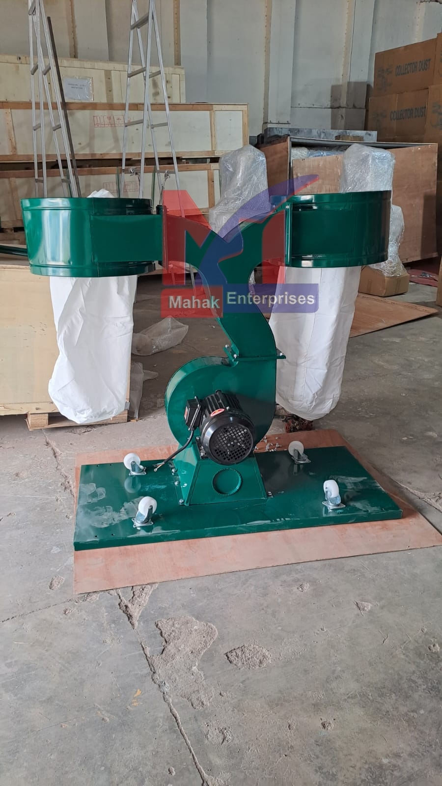 Dust collector for CNC