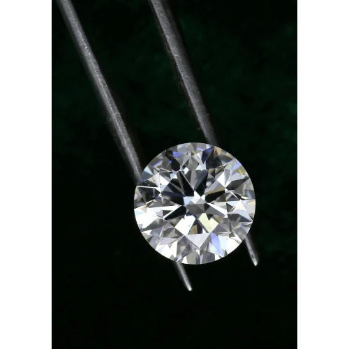 Round Brilliant Cut Diamond Hardness: Hard