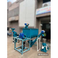 Fully Automatic Cattle Feed Machine Capacity: 150 Kg/hr