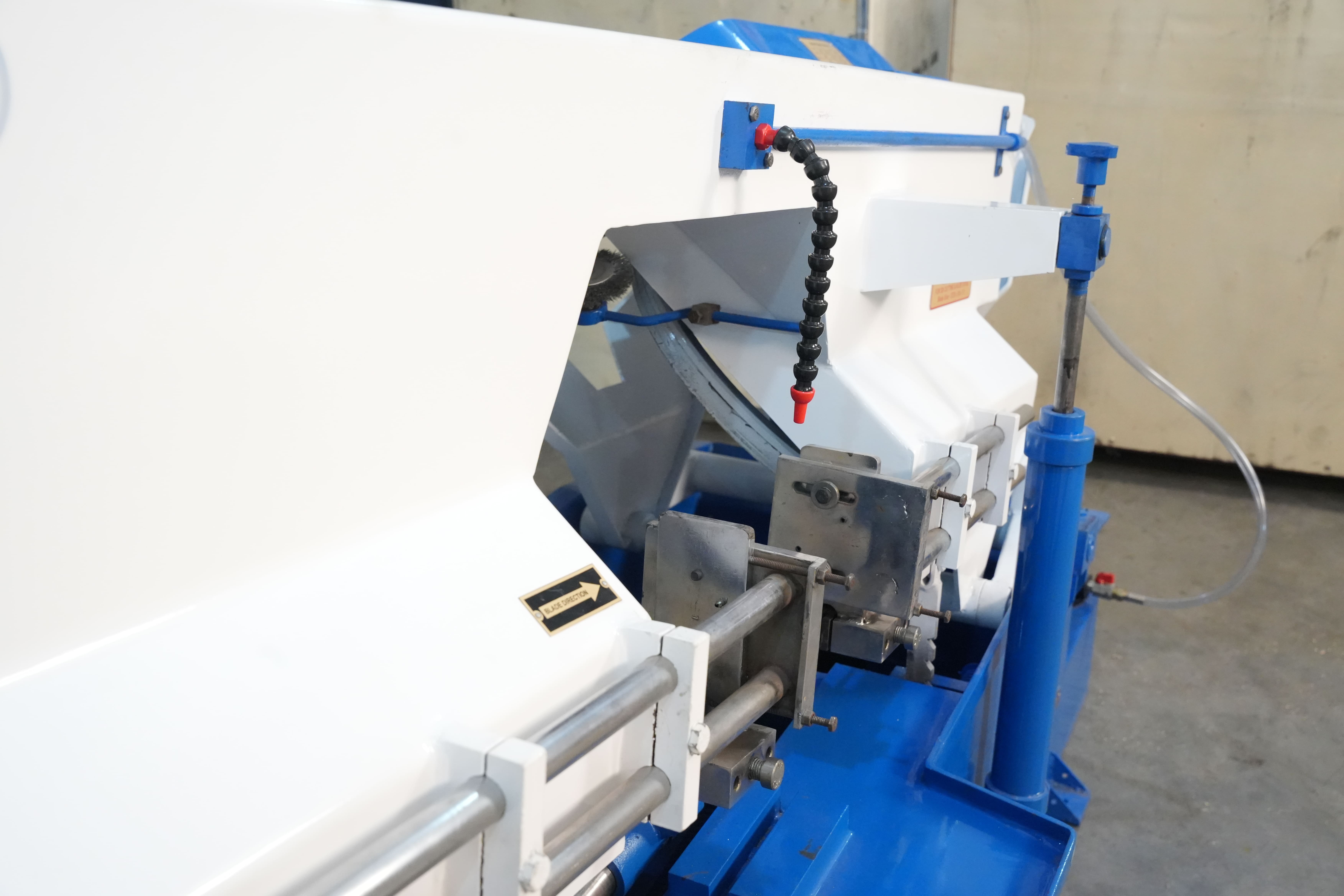 300 MM BANDSAW MACHINE