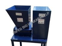 Industrial Shredder Machine - Automatic Control, 220 Volt, One Year Warranty | Handles Fruits, Vegetables, Meat, And Bones Efficiently