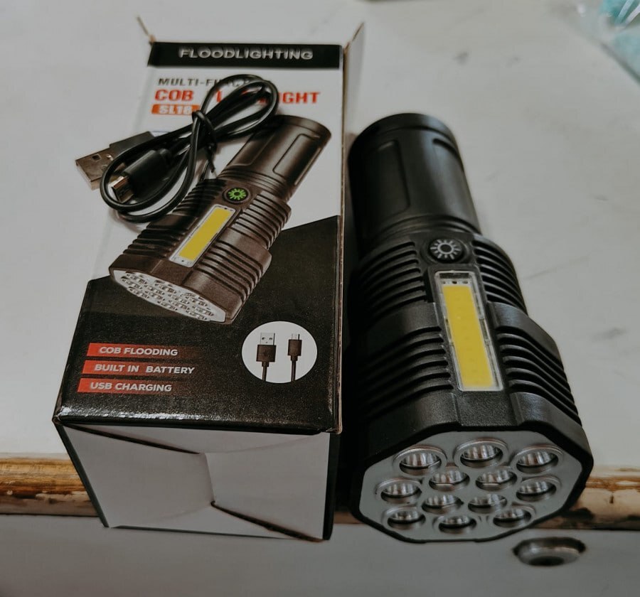 12 LED USB RECHARGEABLE LED FLASHLIGHT
