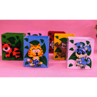 Animal shape pen stand