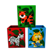 Animal shape pen stand