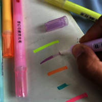Eraseable highlighter pen