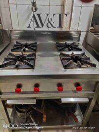 Three Burner Chinese Gas Range