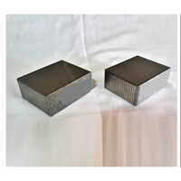 V Type Transfer Block - Stainless Steel, 60 X 100 X 25 Mm, Silver Color | Industrial Use, Analog Display, Standard Finishing