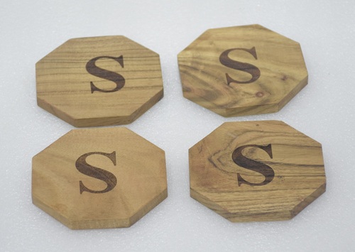 Set of 4 Wooden 'S' Coaster With Natural Finish