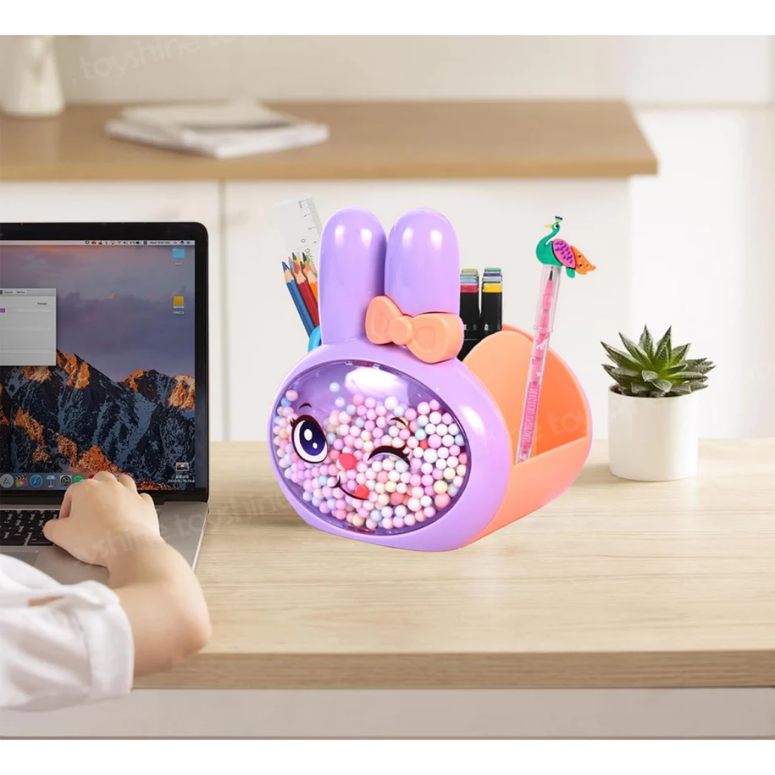 Rabbit pen stand