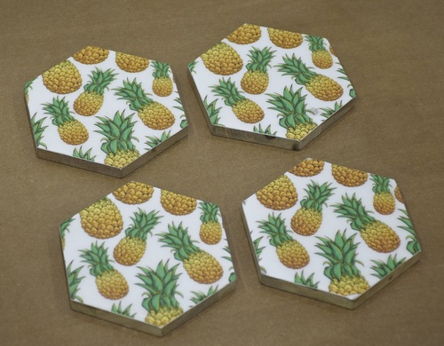Wooden Set of 4 Coasters With Pineapple Enamel Finish
