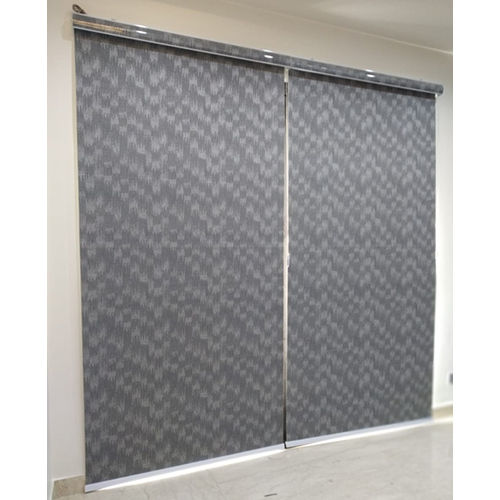 Roller Blind With Palmate