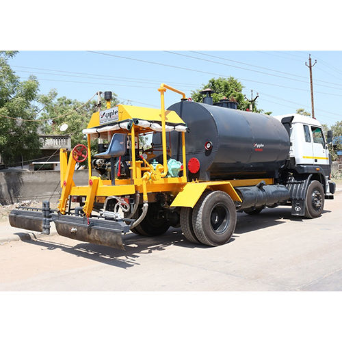 Automatic Bitumen Pressure Distributor Sprayer