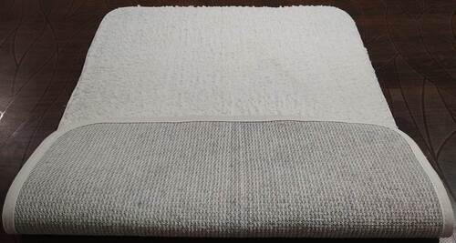 Micro Polyester TPR Rubber Backed Hotel Bath Rugs 20x30 Inches