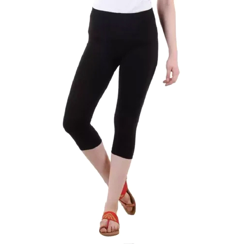 Ladies Black Capri