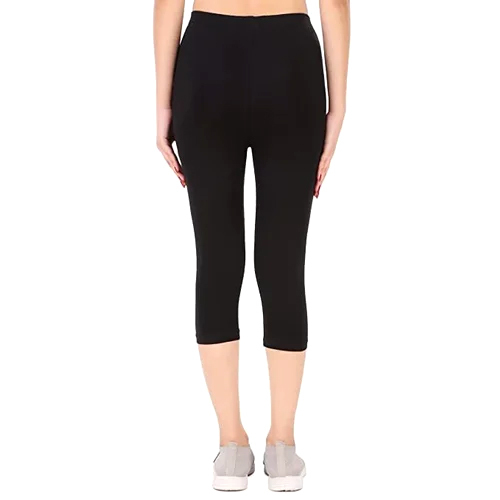 Ladies Black Solid Plain Capri