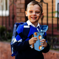 Bus shape sipper bottle