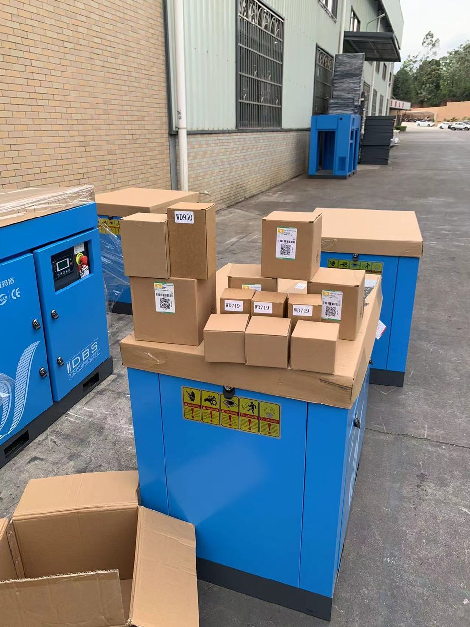 DBS Screw Type Air Compressor