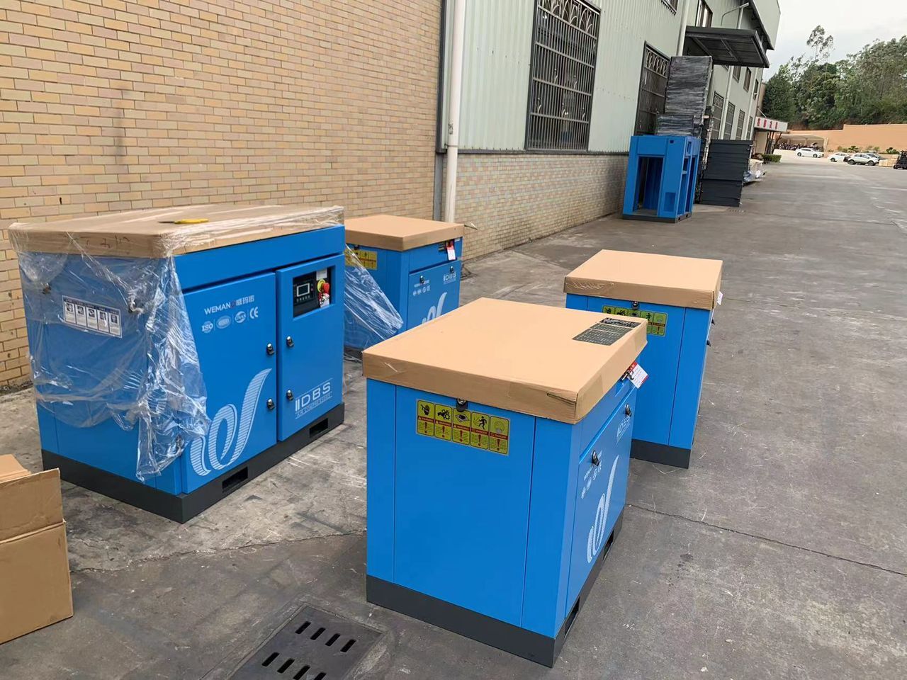 DBS Screw Type Air Compressor