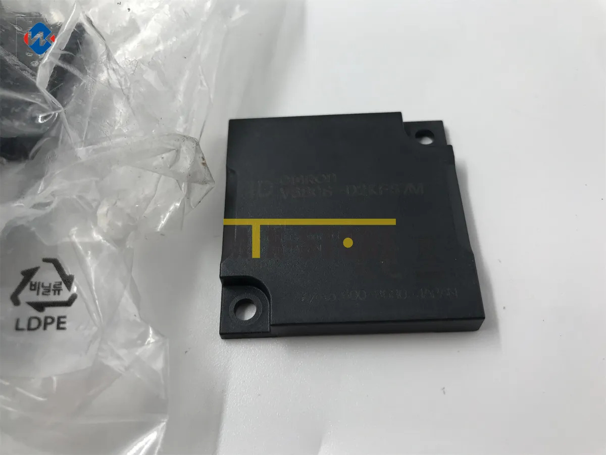 V680S-D2KF67M Omron RFID Tag