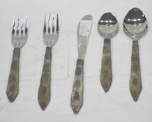 8 Inch Decorative Metal Cutlery