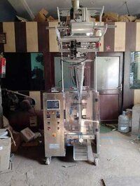 Powder packaging machine