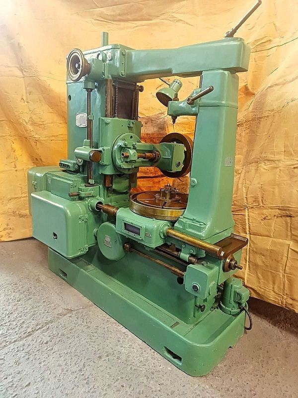 Wmw Zfwz 500 X 5 Gear Hobbing Machine