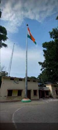 Flag Mast - 30.5 Meters, Hot Dip Galvanized, Pu Painted, 3 Sections With Full Accessory Kit