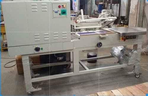 Semi Automatic Shrink Wrapping Machine