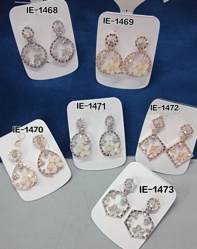Attractive Look Fancy Earrings