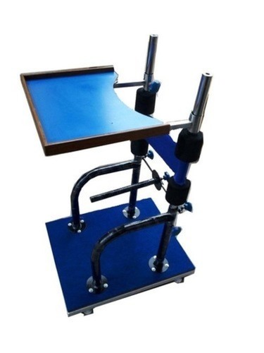 Metallic standing frame adult