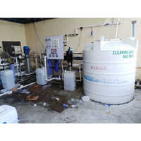 Semi Automatic Ro Water Machine - Material: Frp