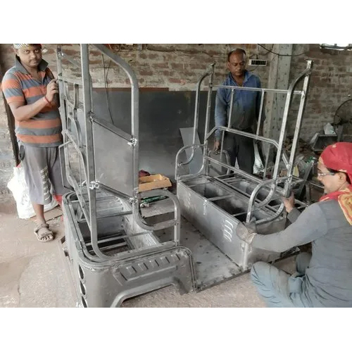 E Rickshaw Chassis And Body