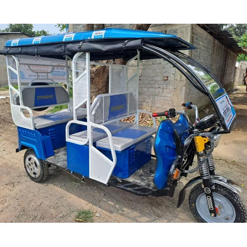 Plastic And FRP Body Electric Rickshaw