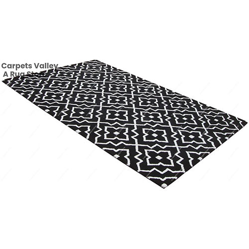 Black Lily Trellis Rug