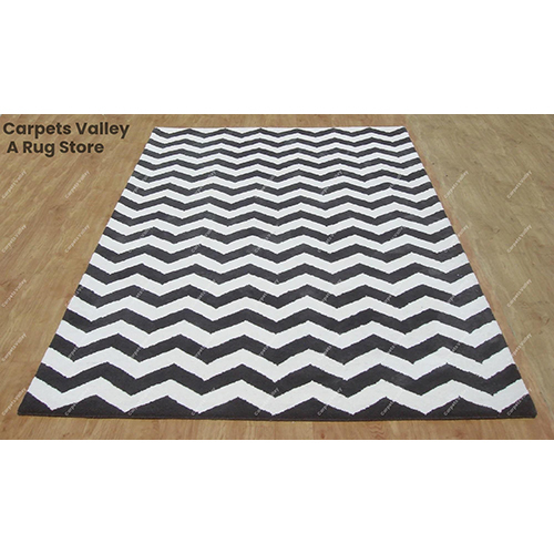 Charcoal And White Zig-Zag Chevron Rug