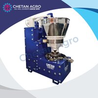 Multiseed Wooden Type Rotary oil mill Chetan Agro Rotary oil mill capacity 15-20 Kg/Hour