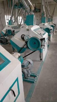 Roller Flour Mill Plant - Stainless Steel, Customizable Dimensions | 500-1000 Kg/hour Capacity, Plc Controlled, Advanced Cleaning System, High Efficiency