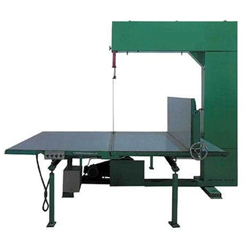 Green Rigid Pu Foam Slab Cutting Machine