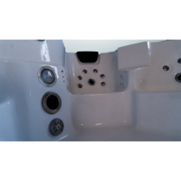 Oasis Spa Bathtub